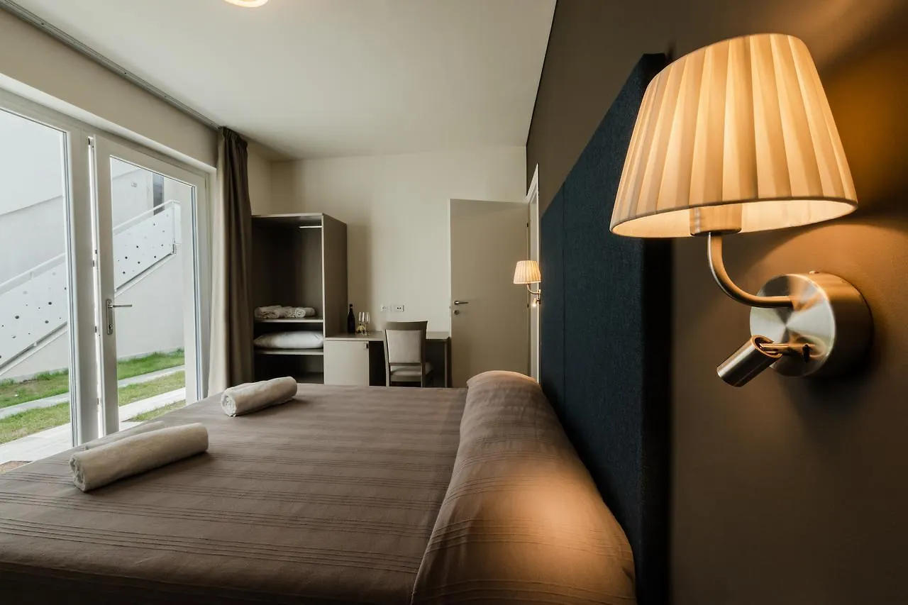 Garda Guest House Colà