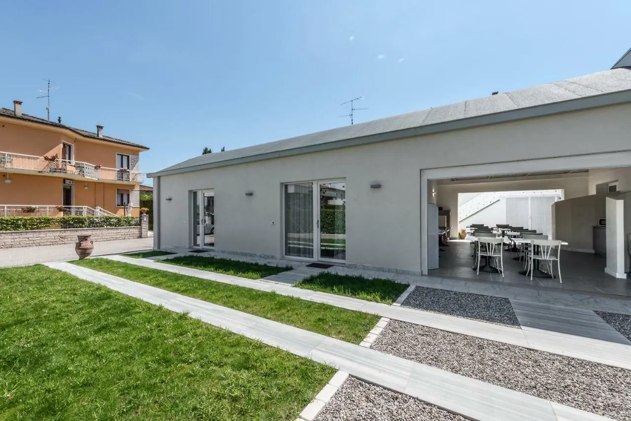 Garda Guest House Colà