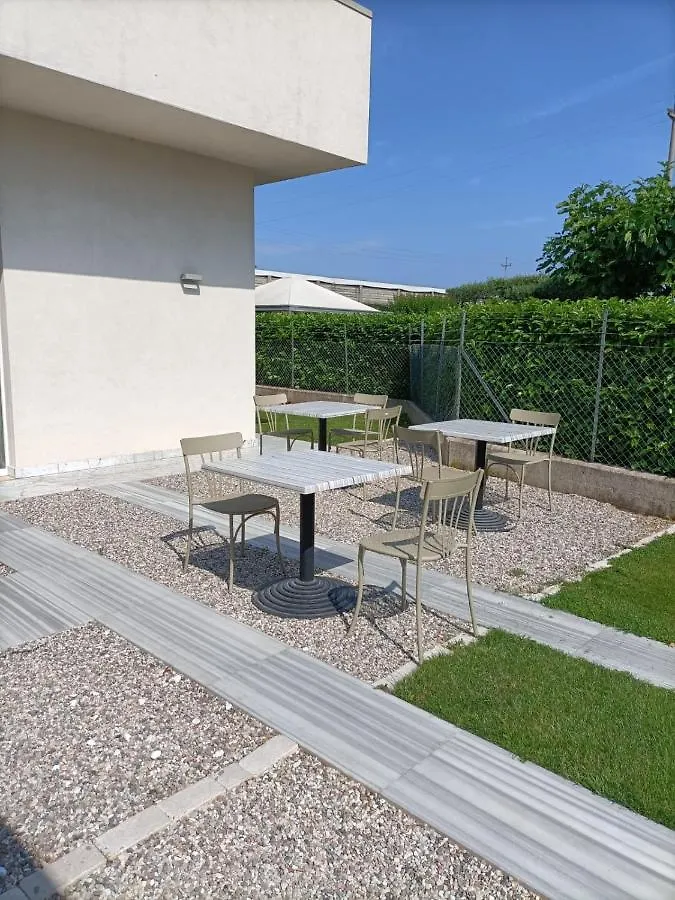 Garda Guest House Colà